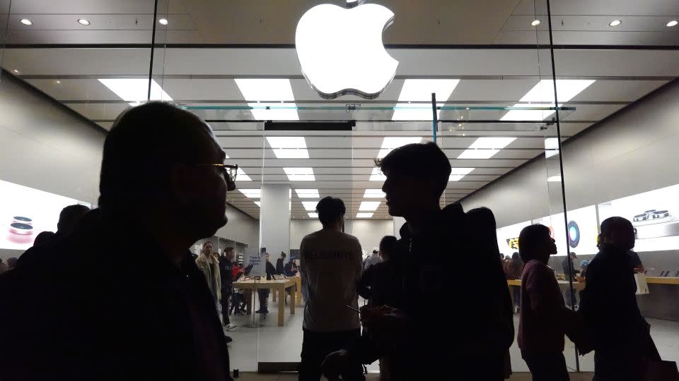 Apple Hadirkan iPhone 16e Harga Naik, Strategi Baru Menarik Konsumen