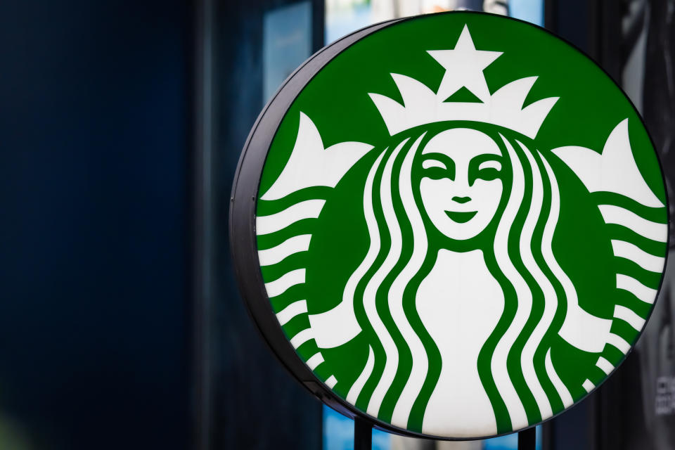 Starbucks Pangkas 7% Tenaga Kerja Korporat Demi Perbaiki Kinerja