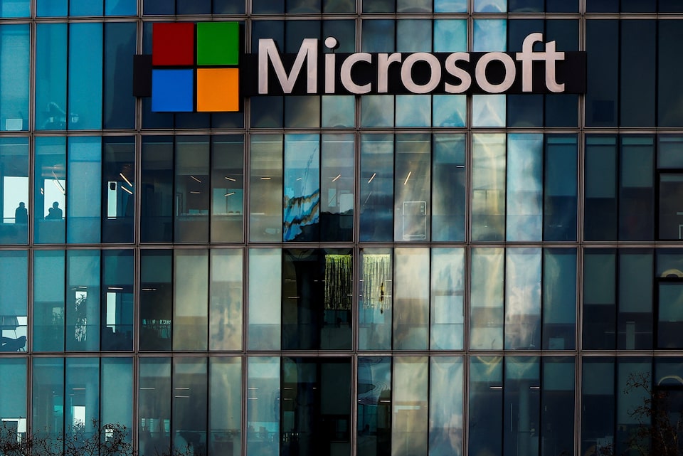 Microsoft Batalkan Sewa Pusat Data, Apa Tanda Perlambatan AI?