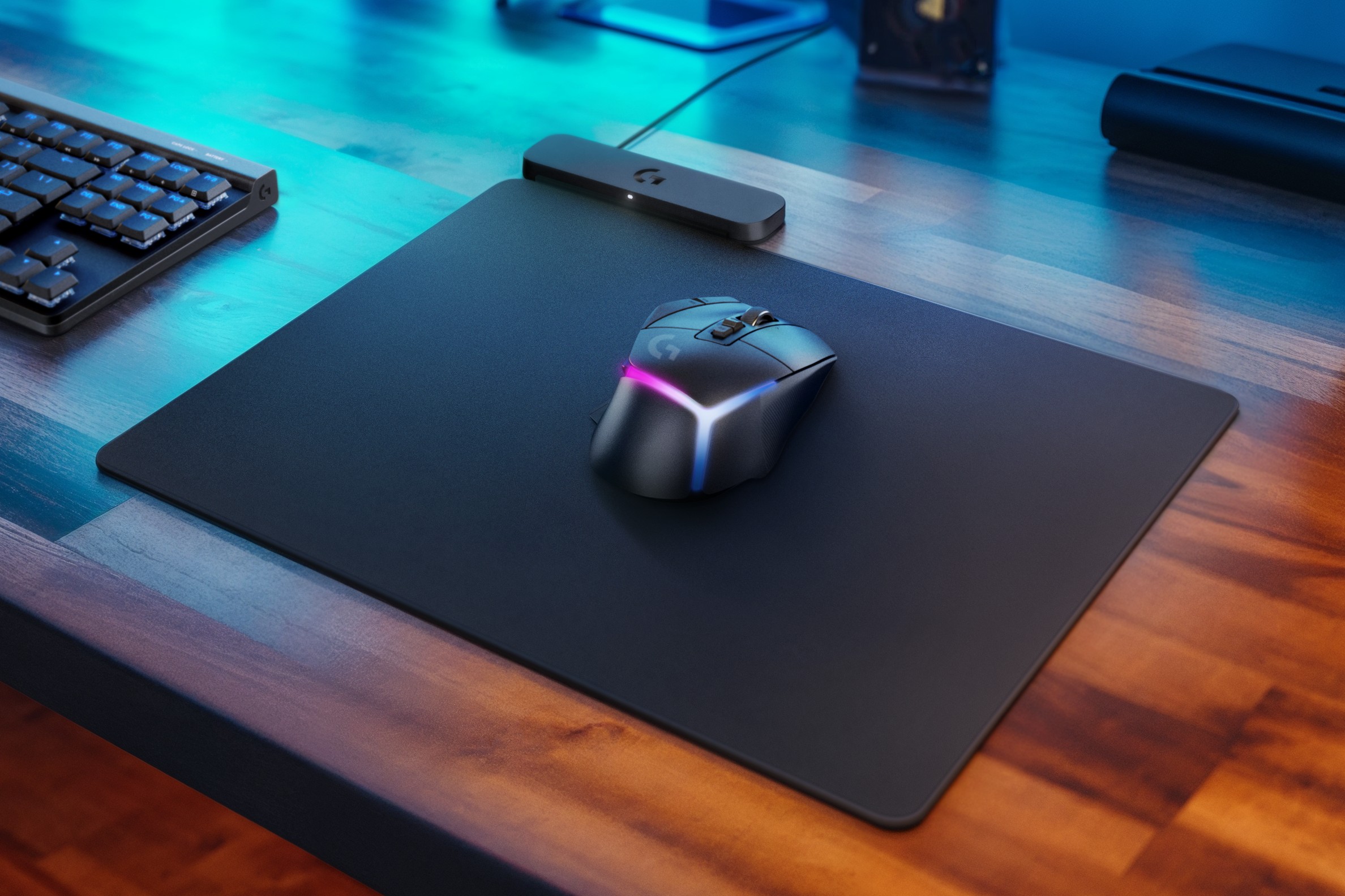 Logitech Powerplay 2: Pengisian Mouse Wireless Lebih Mudah Tapi Ada Kompromi