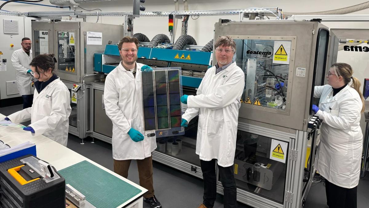 Film Surya Perovskite Ringan dari Queen Mary dan Power Roll Ubah Energi Matahari