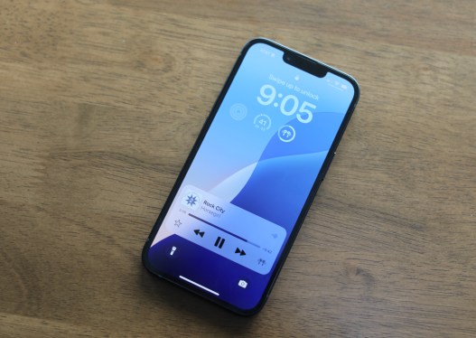 iPhone 16e: iPhone Terjangkau Dengan Chip Terbaru dan AI Canggih dari Apple