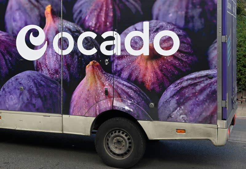 Ocado Optimis Capai Arus Kas Positif Meski Proyek Robotik Melambat