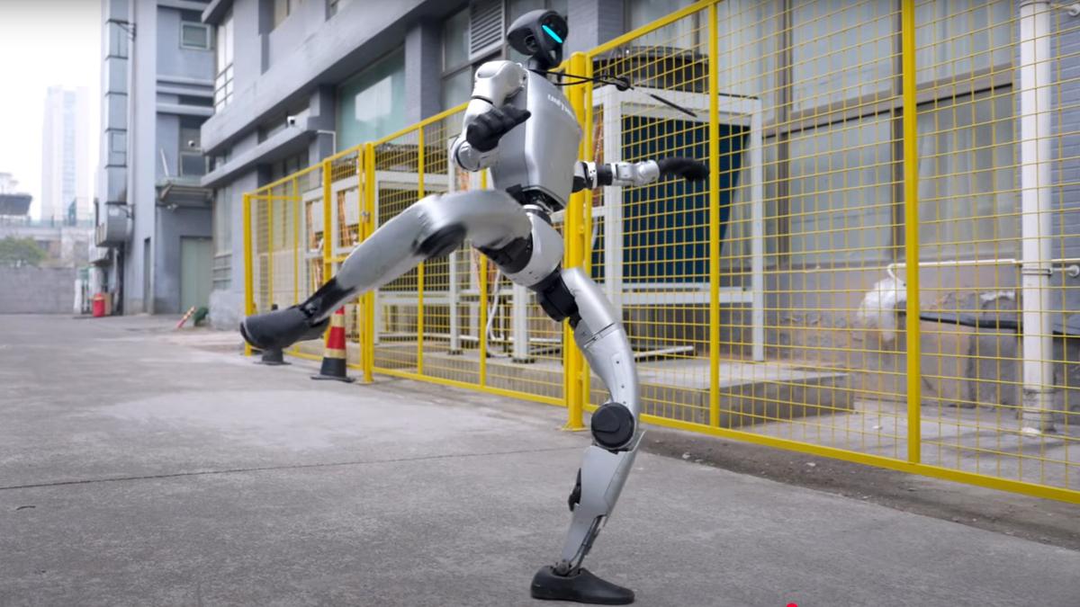 Robot Humanoid Unitree G1 Tunjukkan Gerakan Kung-Fu dengan Keseimbangan Tinggi