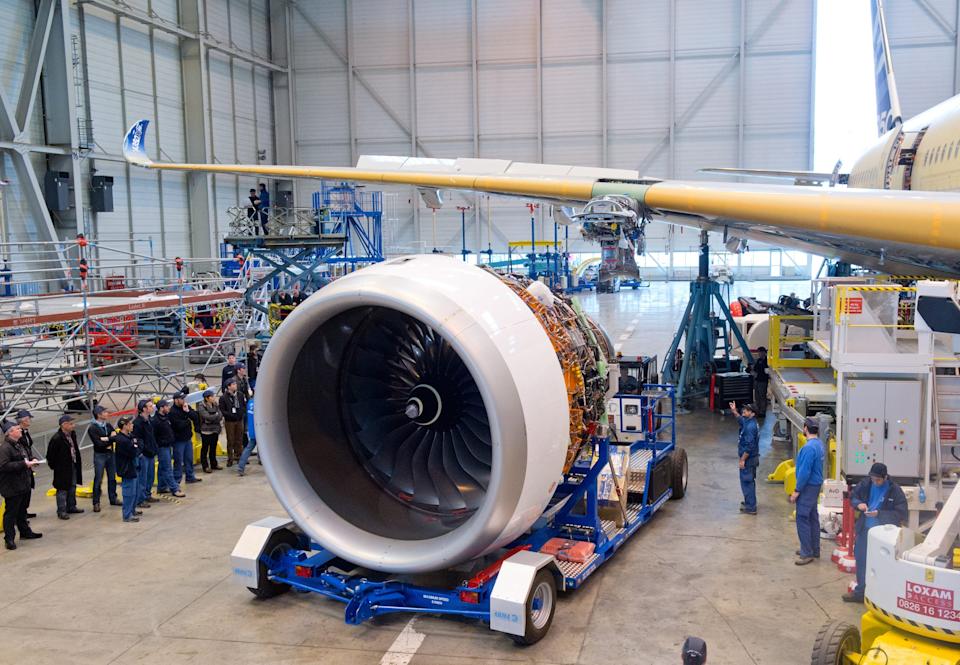 Rolls-Royce Capai Target Keuntungan Lebih Awal dan Luncurkan Buyback Saham