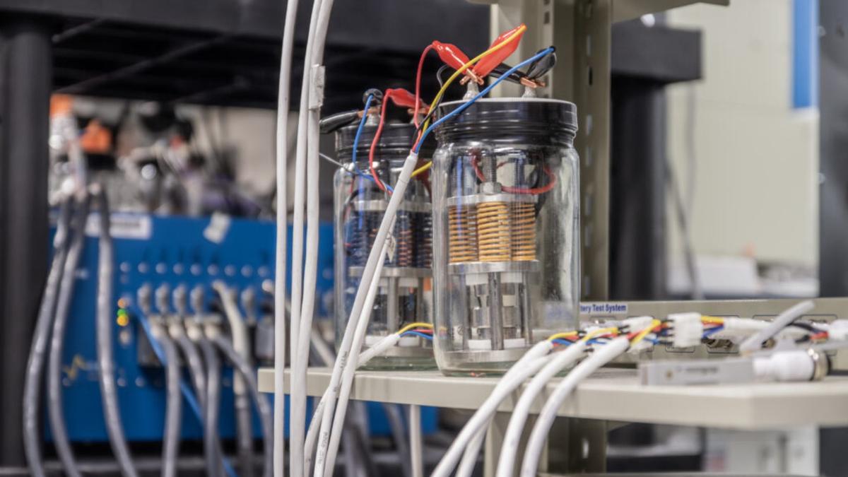 Inovasi Baterai Solid-State Tanpa Anoda untuk Kendaraan Listrik Jarak Jauh