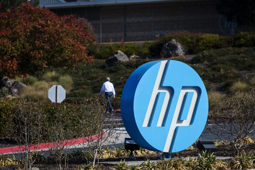 HP dan Perusahaan Teknologi Lakukan PHK Massal untuk Fokus pada AI dan Efisiensi