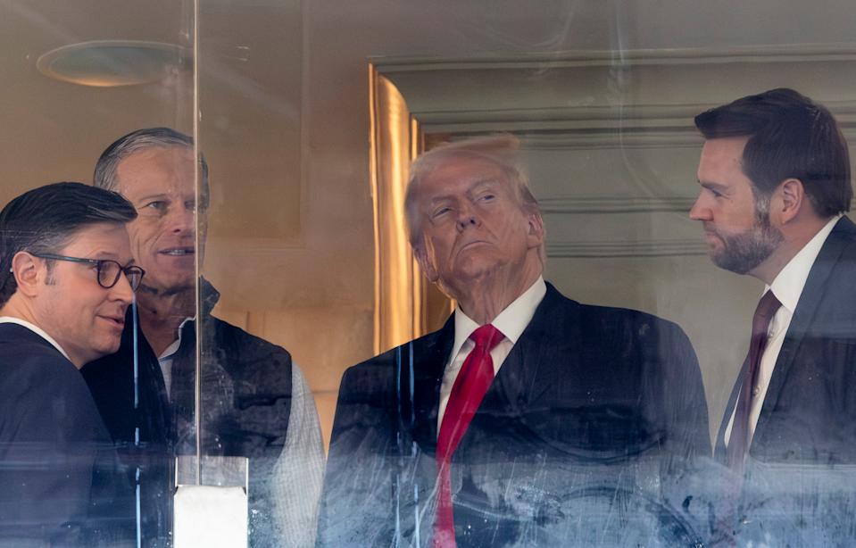 Strategi Hitung Anggaran Kontroversial untuk Permanenkan Pemotongan Pajak Trump