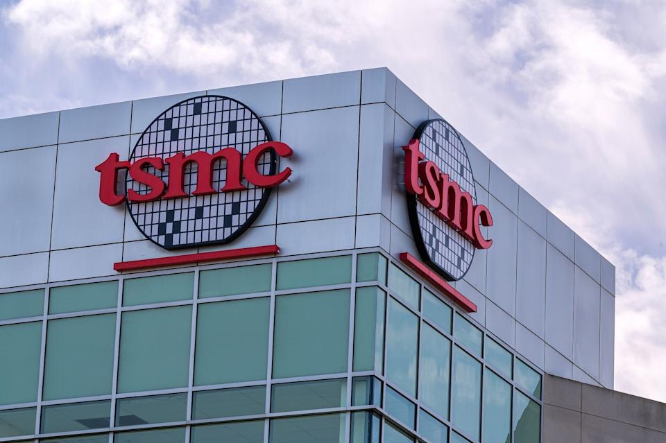 TSMC Akan Investasi 100 Miliar Dolar di AS untuk Menguasai Teknologi Chip AI
