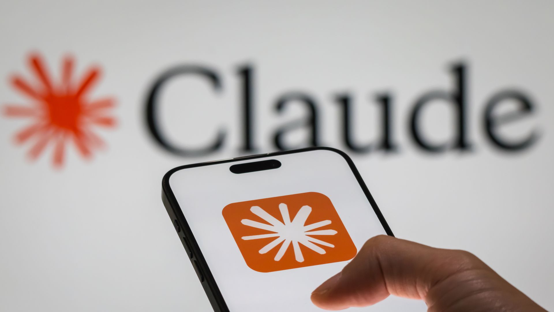 Anthropic Kumpulkan Dana Rp 57.56 triliun ($3,5 Miliar)  dengan Valuasi Fantastis Rp 1.01 quadriliun ($61,5 Miliar) 