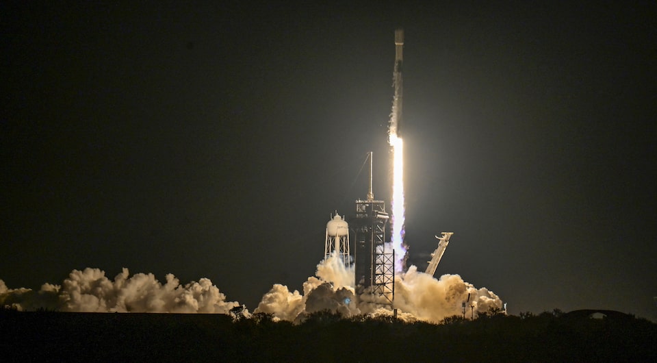 Lander Athena Intuitive Machines Meluncur ke Bulan, Siap Lakukan Eksplorasi Lanjutan