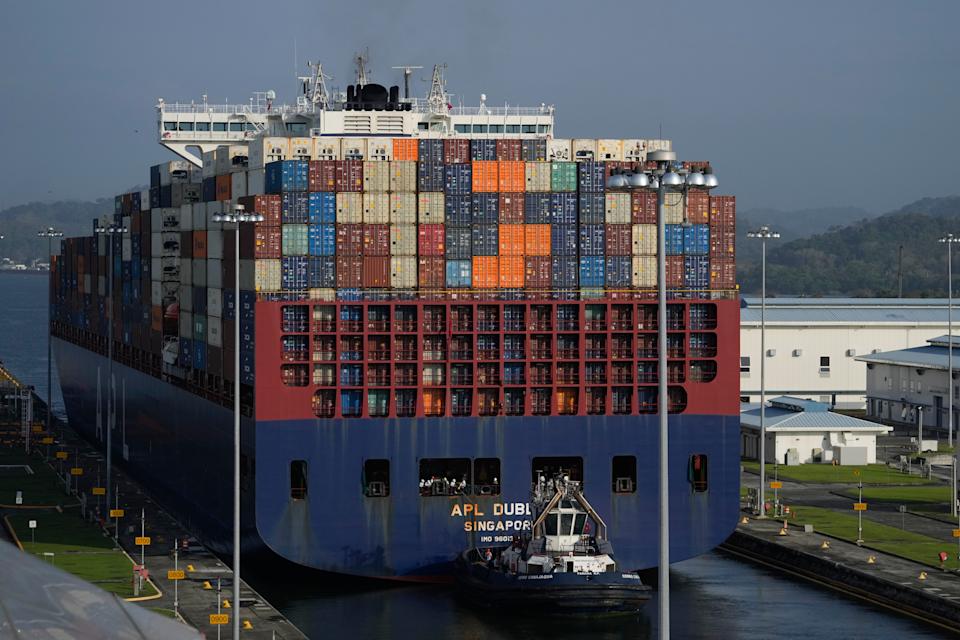 CK Hutchison Jual Saham Pelabuhan Strategis di Panama Karena Tekanan AS