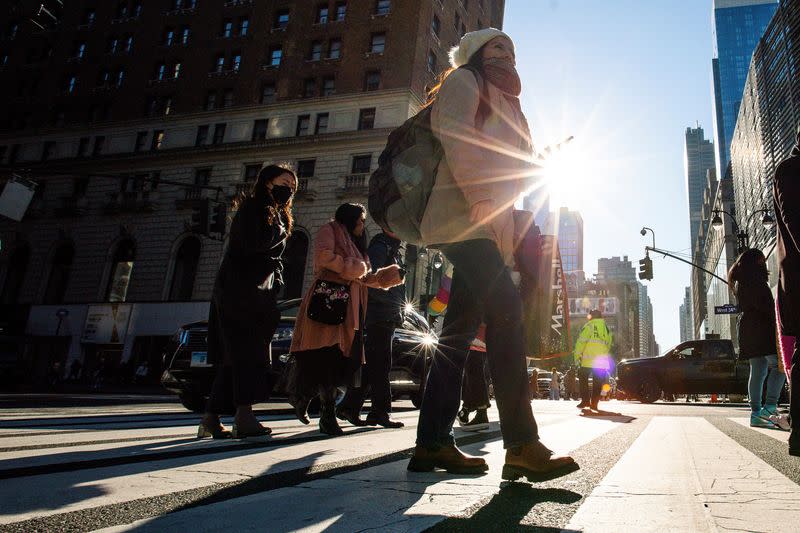 Ketegangan Perdagangan dan Data Lemah Dorong Kekhawatiran Perlambatan Ekonomi AS