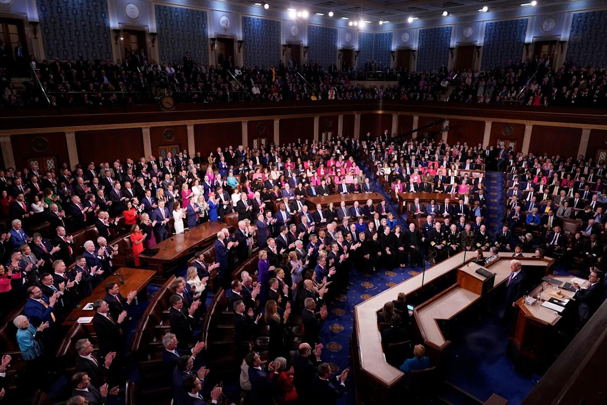 Pidato Trump Soroti Tarif Tinggi dan Tantangan Ekonomi AS Saat Ini