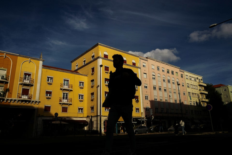 Novo Banco Raih Laba Rekor 744,6 Juta Euro Jelang IPO di Portugal