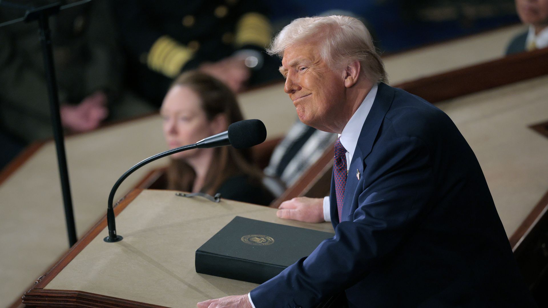 Trump Melancarkan Kebijakan Ekstrem dan Memicu Konflik Global di 43 Hari Pertama