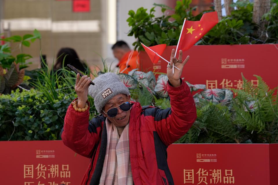 Cina Tegaskan Tidak Tunduk pada Tarif AS, Siap Perjuangkan Kepentingan Ekonomi