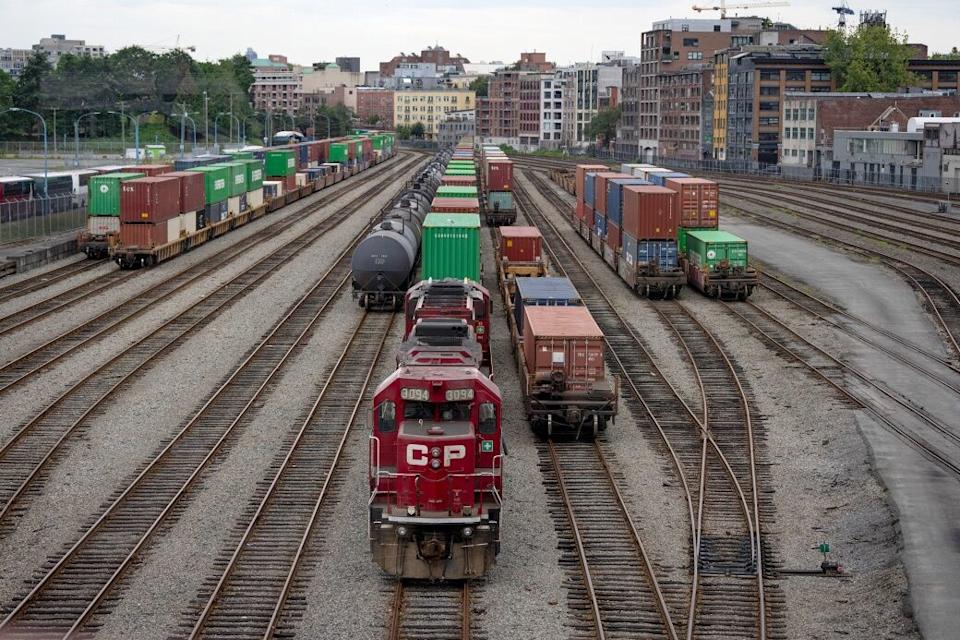 Trump Beri Keringanan Tarif USMCA untuk Minimalkan Dampak Otomotif