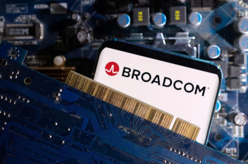 Broadcom Optimis, Saham Melonjak Usai Ramal Pendapatan Chip AI Kuartal Kedua