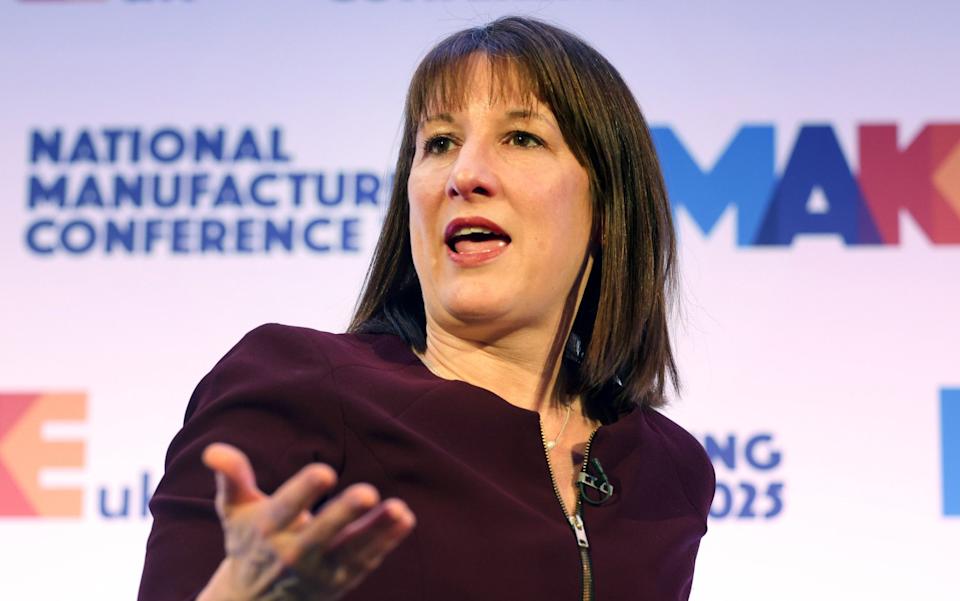 Bisnis Memangkas Karyawan dan Batalkan Perekrutan karena Pajak Baru Rp 40 T