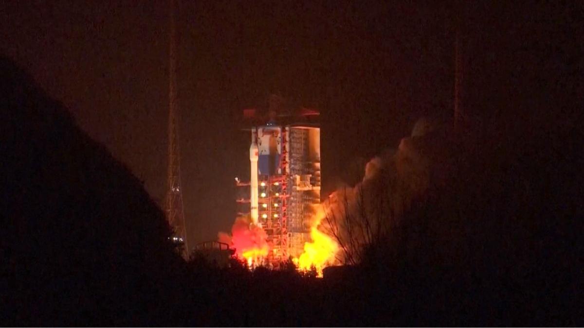 China Ciptakan Teknologi Isi Ulang Satelit, AS Khawatirkan Dominasi Ruang Angkasa