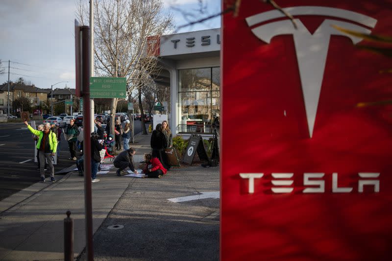 Kesulitan Elon Musk Mengelola Tesla Sambil Terlibat Politik Trump Pengaruhi Saham