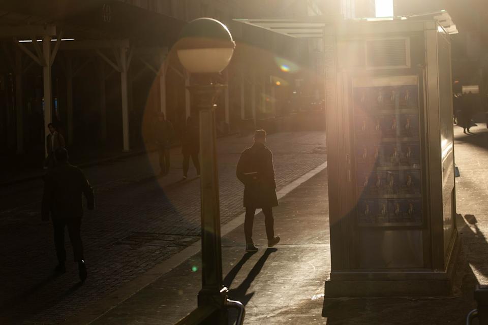 Kekhawatiran Resesi dan Penundaan Penjualan Obligasi Guncang Pasar Kredit AS