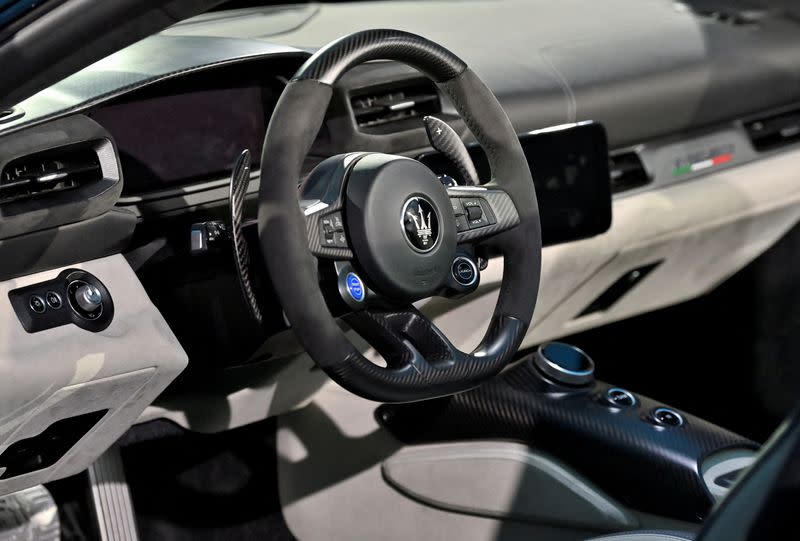 Maserati Batalkan Model Listrik MC20 karena Pelanggan Masih Pilih Mesin Bensin