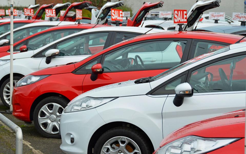 FCA Luncurkan Skema Kompensasi Otomatis untuk Pengemudi Korban Pinjaman Mobil