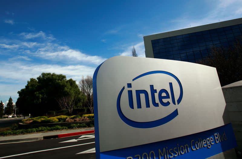 Lip-Bu Tan Pimpin Intel dengan Misi Bangkitkan Raksasa Chip Dunia