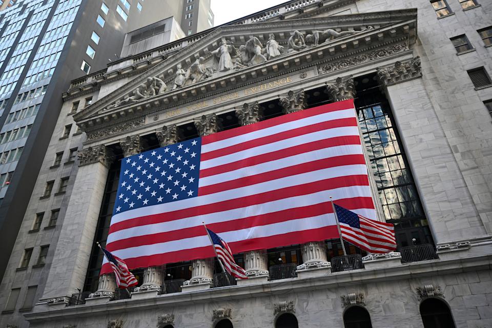 Penurunan Saham Teknologi: Apa Arti Kegoncangan Pasar Baru bagi Investor?