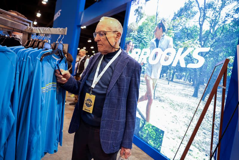 Berkshire Hathaway Terapkan Batas Usia Direksi dan Tolak Proposal Keberagaman