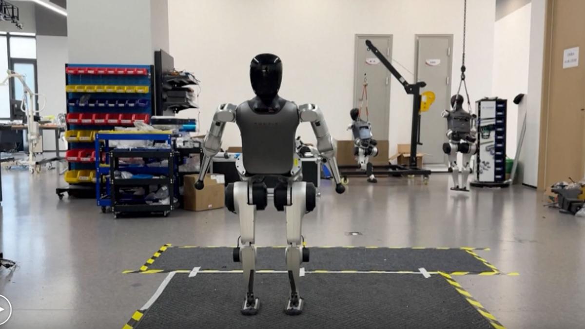 NOETIX N2 Robot Humanoid Baru Bisa Lakukan Backflip Sempurna dengan Stabil