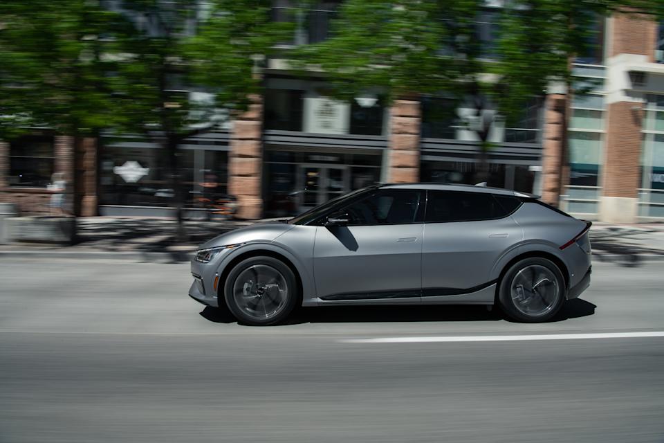 Kia Siapkan Produksi Mobil Listrik di AS Hadapi Tarif Impor Otomotif