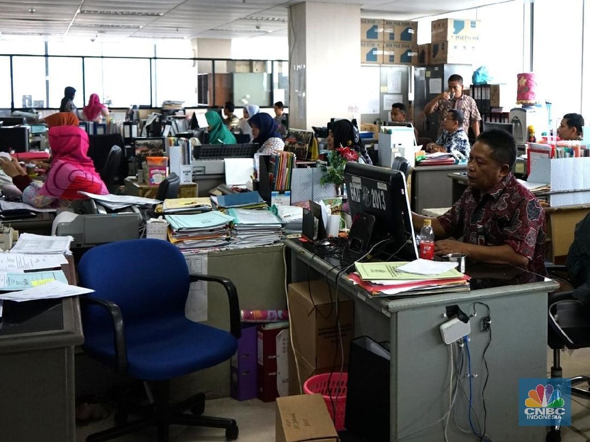 Pemerintah Uji Coba Sistem Kerja Fleksibel ASN Jelang Lebaran 2025