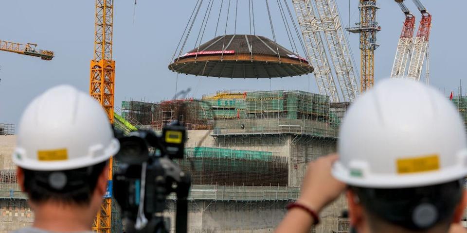 Big Tech Investasi Besar di Reaktor Modular Kecil Demi Solusi Energi AI