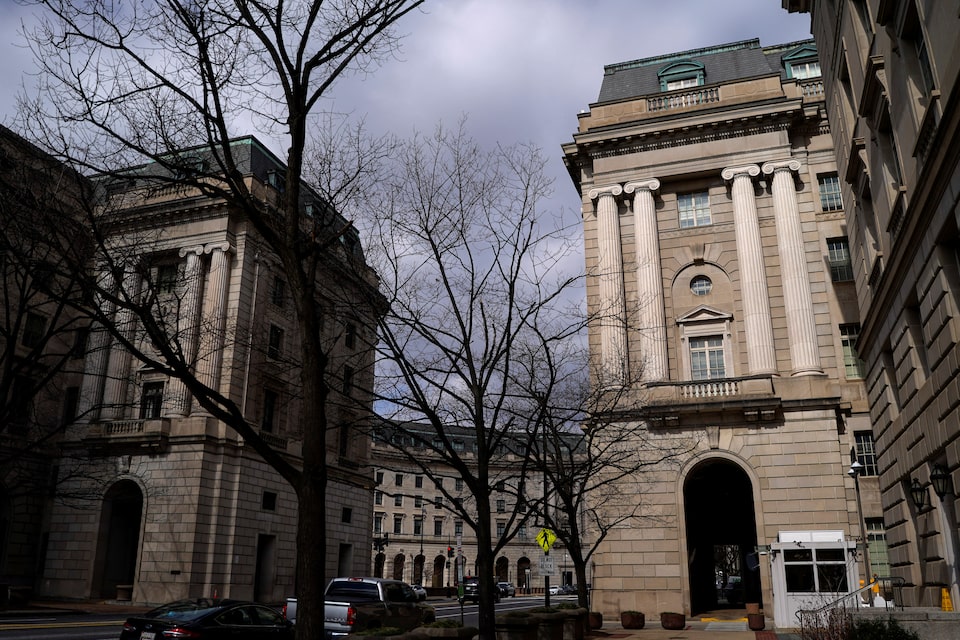 IRS Evaluasi Teknologi dan Realokasi Staf Hadapi Revolusi AI di 2025