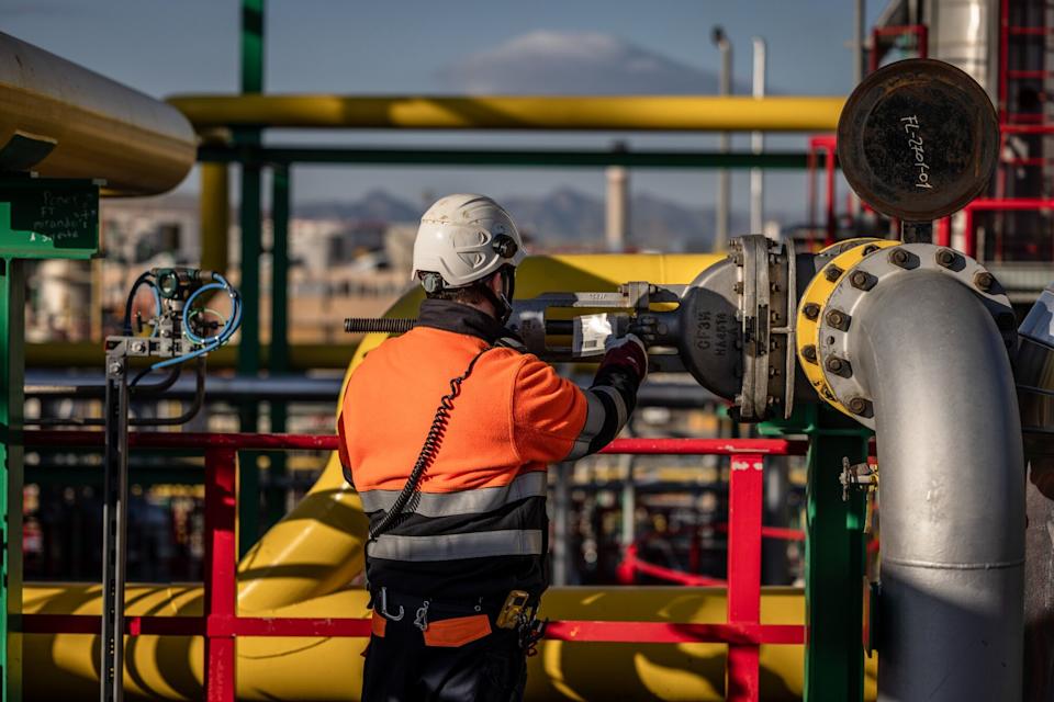 Harga Minyak Naik Karena Langkah China, Tapi Masih Bayang-Bayang Perang Dagang dan OPEC+