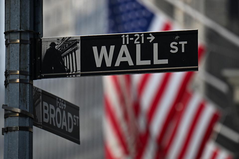 Wall Street Turunkan Target S&P 500 Tahun Ini Karena Pelemahan Ekonomi AS