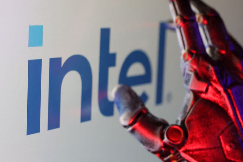 Lip-Bu Tan Pimpin Intel dengan Strategi Baru untuk Bangkit dari Krisis