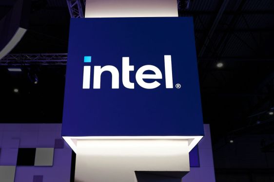 Lip-Bu Tan CEO Baru Intel Siap Lakukan Reformasi Besar untuk Bangkitkan Perusahaan
