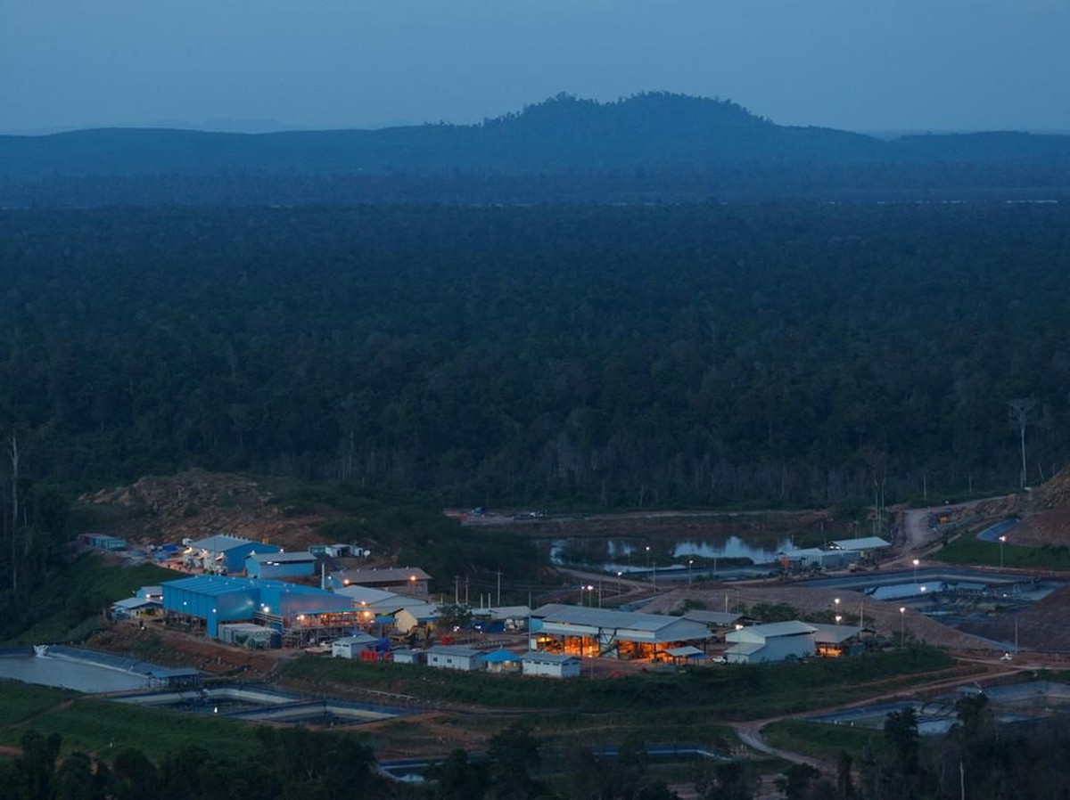 IHSG Melemah, Investor Asing Borong Saham Tambang Emas di Tengah Kenaikan Harga Emas Rekor