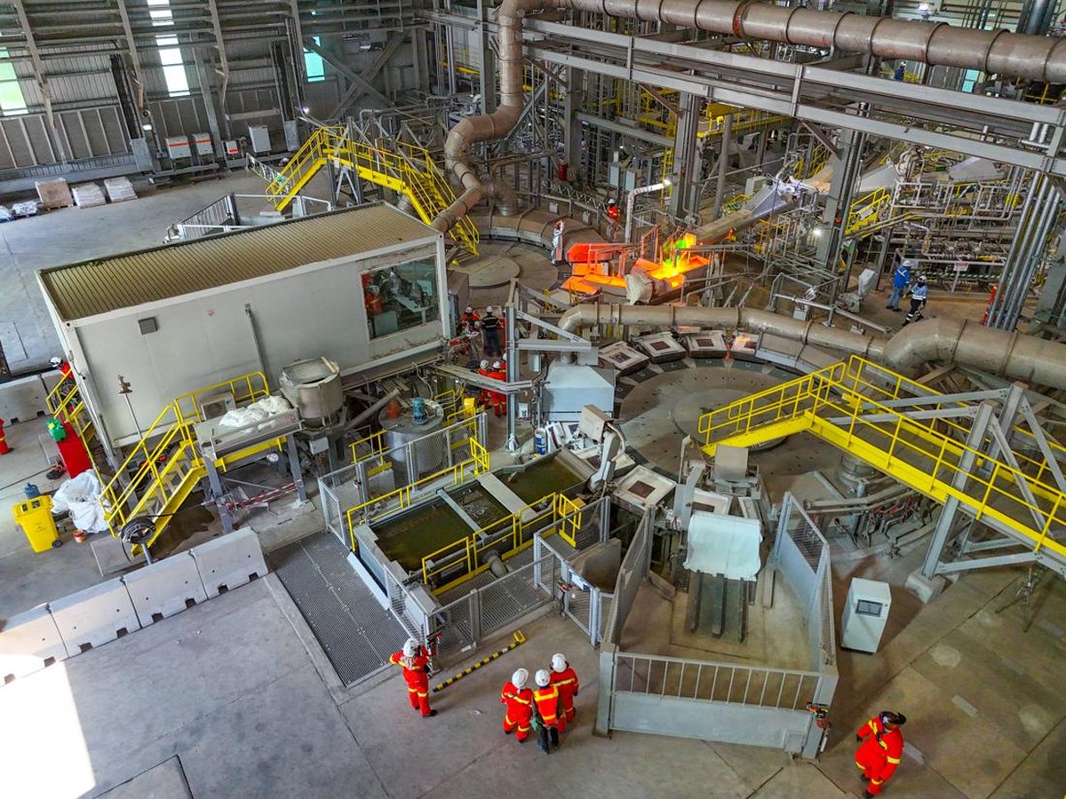 Presiden Resmikan Smelter Freeport, Investasi Besar Tingkatkan Hilirisasi Tembaga