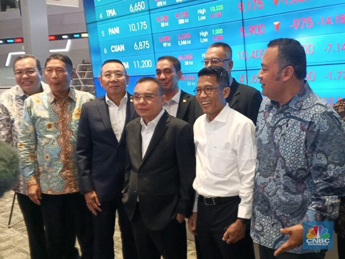 IHSG Rebound Tipis Usai Anjlok, Pengaruh Pelemahan Ekonomi dan Isu Sri Mulyani