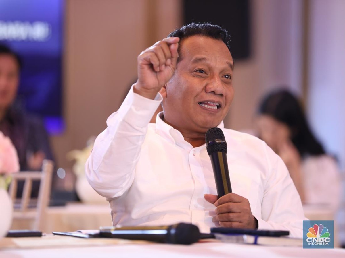 Pemerintah Wajibkan Eksportir Gunakan Harga Batu Bara Acuan Mulai 2025