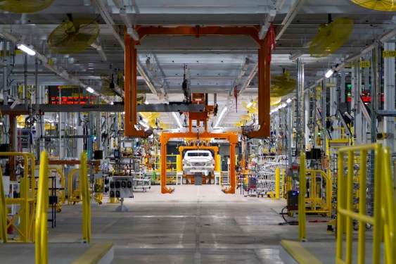 Kolaborasi NVIDIA dan Perusahaan Otomotif Tekan Revolusi Mobil Otonom dan Pabrik Pintar