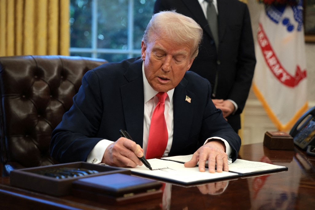 Trump Pakai Kekuasaan Darurat Percepat Produksi Mineral Kritis di AS