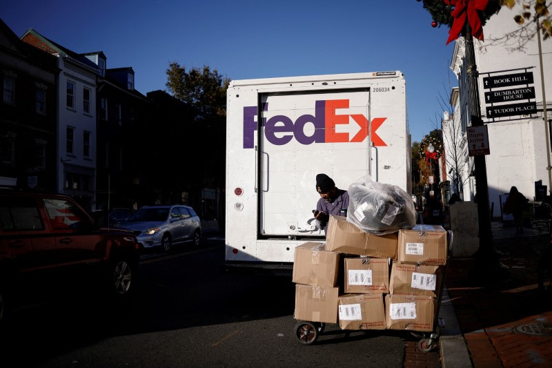 FedEx Pangkas Proyeksi Laba, Saham Turun karena Perlambatan Ekonomi Industri