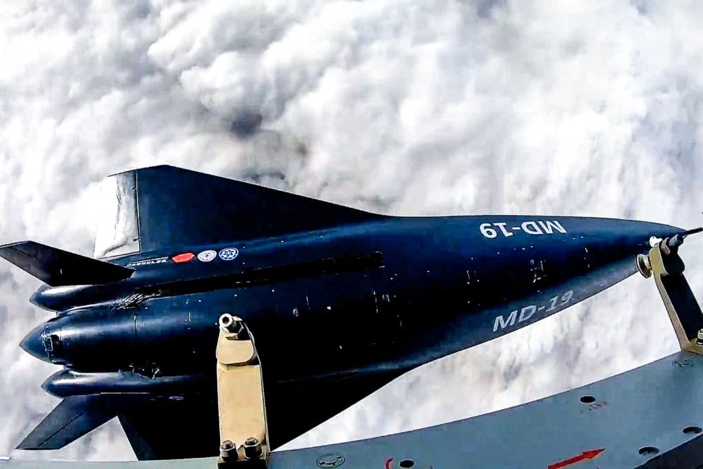 Teknologi Pembakaran Sekunder Magnesium Percepat Pesawat Hipersonik China