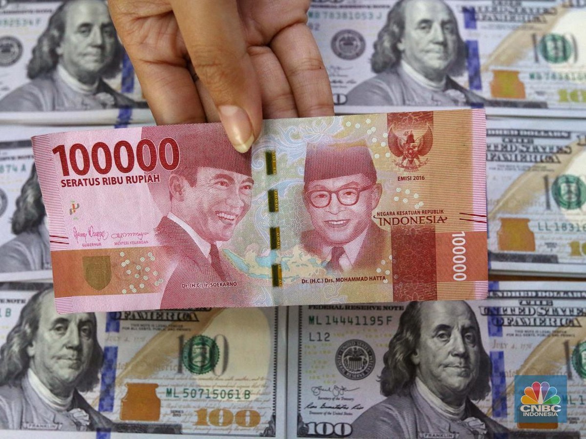 Rupiah anjlok ke posisi terendah sepanjang sejarah, Dolar AS makin kuat
